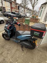 فروش اسکوتر یاماها تیریسیتی ۲۰۲۳ مناسب Uber Eats در لندن