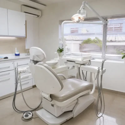 خدمات دندانپزشکی کلینیک املیا در تورنهیل