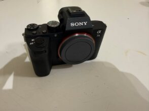 فروش دوربین سونی Sony A7 II به همراه لنز در لندن...