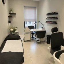 استخدام آرایشگر و بیوتی تراپیست در کیلبرن لندن